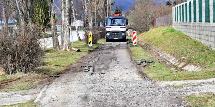 Stavba cyklochodníka odštartovala