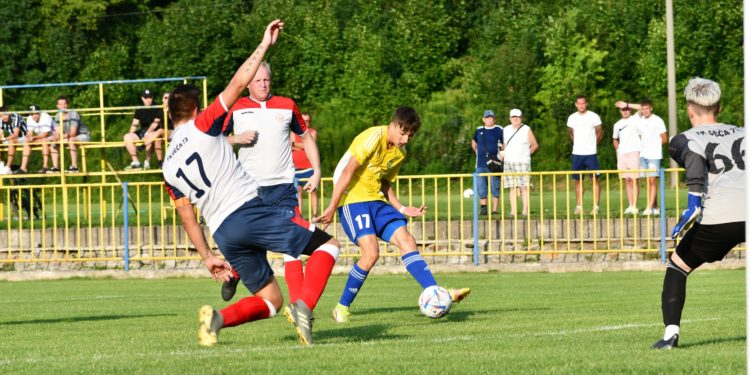 Omladený tím MFK Rožňava začal víťazne