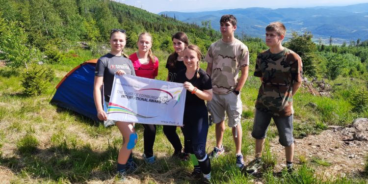Rožňavskí gymnazisti sa vďaka DofE snažia prekonávať svoje možnosti