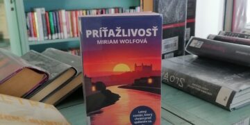 Výnimočný knižný debut Rožňavčanky, román Príťažlivosť už nájdete v rožňavskej  knižnici